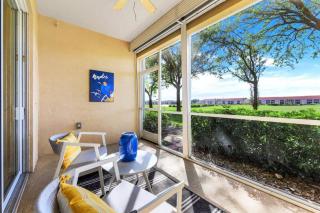 Beautiful 2 bedroom condo w/ Golf Membership Included - Naples - 9
