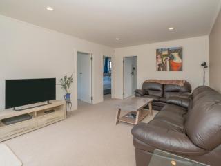 Beach House on Hetherington - Whangamata Home - Whangamata - 7