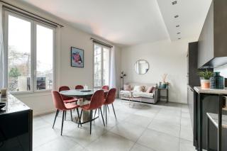 Centric nice apartment 2 steps Le Marais -Republic - Paris - 9