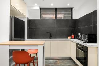 Brand new apartment w Bomb Shelter next to the beach M4 - Tel Aviv - 5