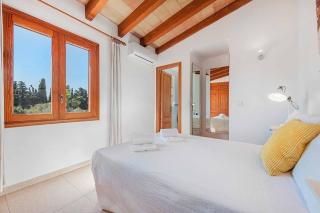 6 bedroom villa a very short to Port Pollensa by Renthousing - 9