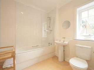 The Fishbourne - Fishbourne - 4