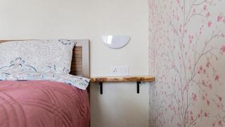 1bdr flat close to the center - 8