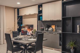 Elite Business Residence with Free Gym Pass and Full Office Setup - Plovdiv - 6