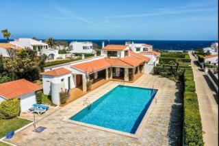 LA CALMA Espectacular villa con jardín y piscina en Menorca - S'Algar - 9
