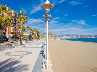 Cubo's Sea View Pacifico Street & Free Parking - Málaga - 3