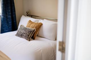 35a Howard Gardens - Cardiff City Centre - 2