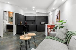 Cozy New Space w Bomb Shelter steps from beach M7 - Tel Aviv - 9