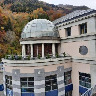 BAREGES (65120) grand studio terrasse classé 4* - 8