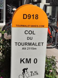 BAREGES (65120) grand studio terrasse classé 4* - 3