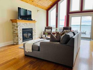 SouthLake Cottage on The Lake. - Washago - 6