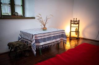 Casa Sub Magrin - Satu Bătrîn - 2