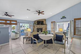 Unplugged - Gulf Shores - 6