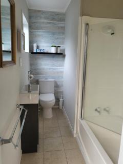 Orewa Cute, Cosy Cottage on Centreway! - 1