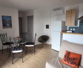 Charmant petit logement à 3 kms de la plage - Belgodère - 4