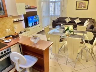 Superb Apt Central - Durrës - 9