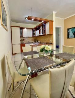 Superb Apt Central - Durrës - 6