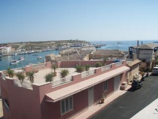 Bivani sul porto vecchio - Lampedusa - 7