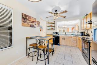 Colonial Palms - Gilbert - 2