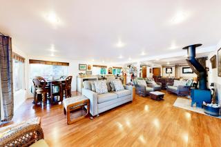 Lake Wooten Cabin - 7