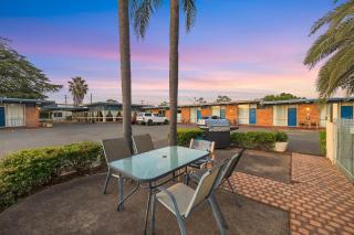 Plainsman Motel - Forbes - 6