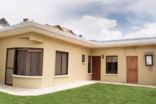 Comfortable & Sunny House in La Paz - 0