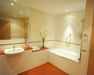 PREMIER SUITES Bristol Redcliffe - Bristol - 2