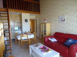 Studio Mezzanine Confortable Aux Sables-d'Olonne - Proche Plage et Marché Arago - FR-1-92-835 - Les Sables-dʼOlonne - 0