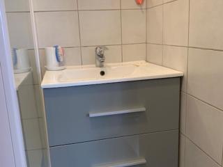 Studio Climatisé ⭐⭐ à Proximité de l'Étang et des Thermes, avec Balcon et Wifi Gratuit - FR-1-503-145 - Balaruc-les-Bains - 5