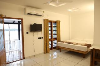 QUILON LAKE INN - Kollam - 8