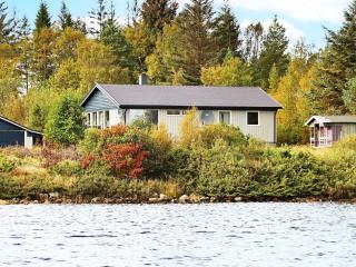 Five-Bedroom Holiday home in Kvenvær - Kvenvær - 0