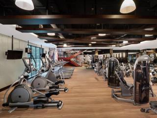Grand City Hall Hotel & Serviced Residences - Medan - 6