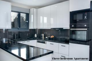 Dionisos Luxury Suites - 6