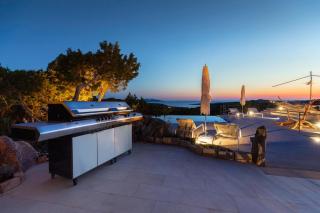 VILLA AMIRA Porto Cervo con vista Mozzafiato sul Mare,Piscina Privata,WELLNESS & SPA - Liscia di Vacca - 3