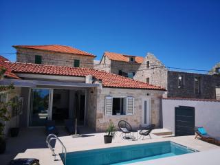Holiday home in Selca with terrace, air conditioning, WiFi, washing machine 5094-1 - Selca - 0