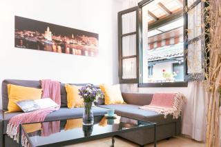 Apartamento con encanto en patio sevillano (203) - Sevilla - 0