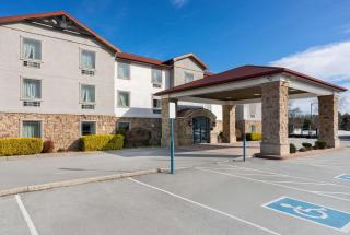 Quality Inn & Suites Monterey, TN - Crossville, TN - Monterey - 0