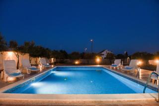 Vila CROATIA - 3