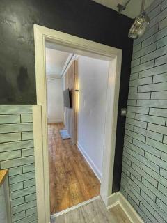 1 Bed Apartment (sleeps 4) on Leith Walk - 3