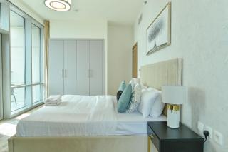 Luxury Escapes - View of Canal & Burj Khalifa 1BR Large Premium Apt - Amna Tower - Dubai - 1