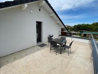 Loft - - 4