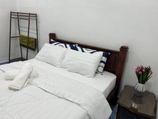Mutiara Awana Homestay - 0