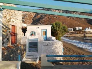 PARADISE ON THE KANTOUNI BEACH - Panormos Kalymnos - 1