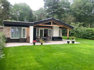 Gezellige, luxe bungalow 't pareltje in het bos in Hardenberg "Rheezerveen"woning 20 - Rheezerveen - 4