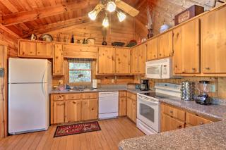 High Country Cabin with Fire Pit and Hot Tub! - 4