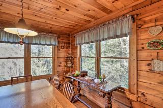 High Country Cabin with Fire Pit and Hot Tub! - Mineral Bluff - 2