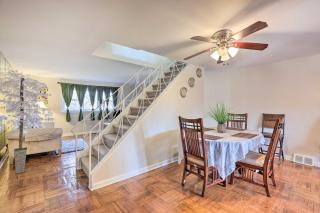 Cozy Townhome about 12 Mi to Downtown Philly! - 4