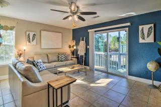 Breezy Heights Townhome Less Than 1 Mi to Beach - 0