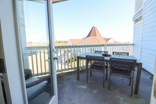 Charming Beachside Condo Lovely Pool Hot Tubs and Boardwalk - 6