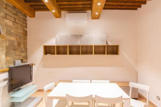 Cozy and Charmin 3BR Apartment Steps By Duomo - Florence - 1